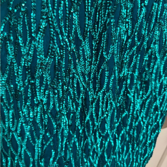 Vintage Puff Sleeve V-Neck Mini Dress with Sequins - Picture 7 of 10